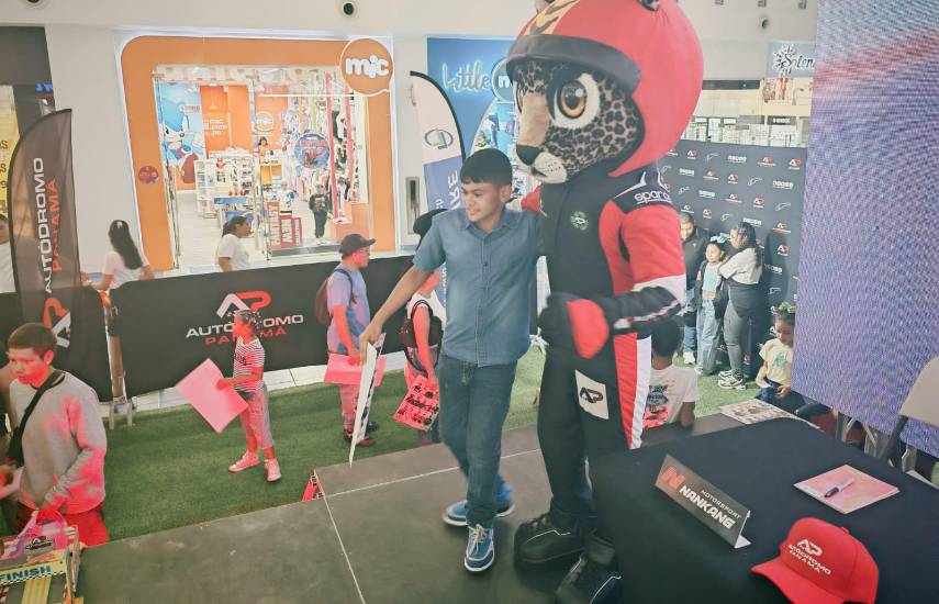 Autódromo se acerca a sus fans