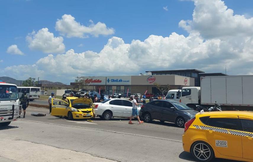 Se registra accidente en Penonomé, 5 personas fueron trasladadas a centros médicos