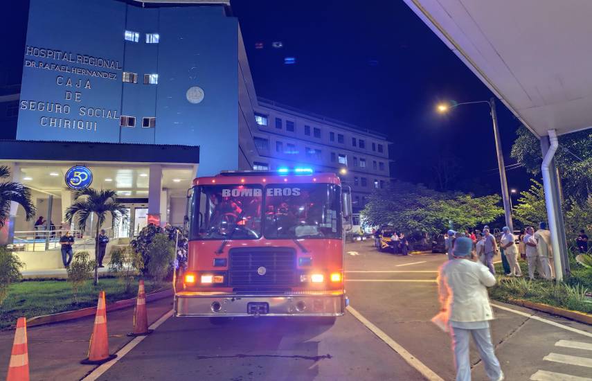 El Cuerpo de Bomberos inspecciona instalaciones en Chiriquí tras sismo