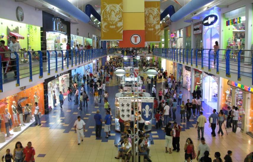 Locales que abren durante las festividades patrias en el país