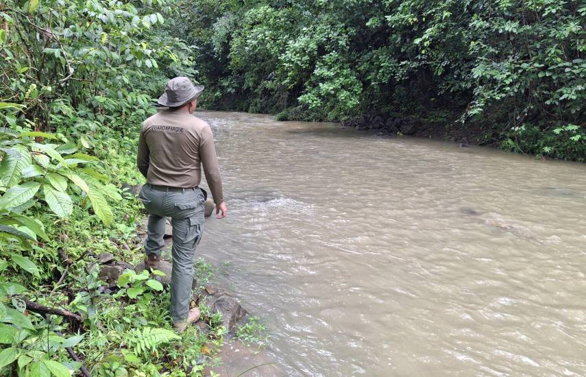 Guardaparques de MiAmbiente coordinan acciones ante denuncias de minería ilegal en Donoso