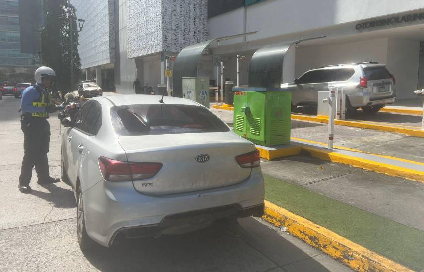 ML | Personal de la ATTT durante un operativo.