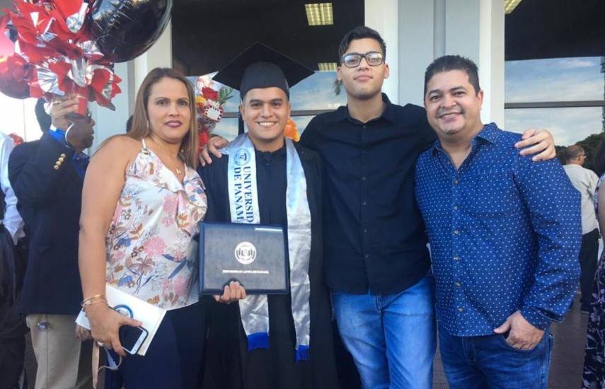 Manuel De Jesús Ábrego se alista para el Carnaval