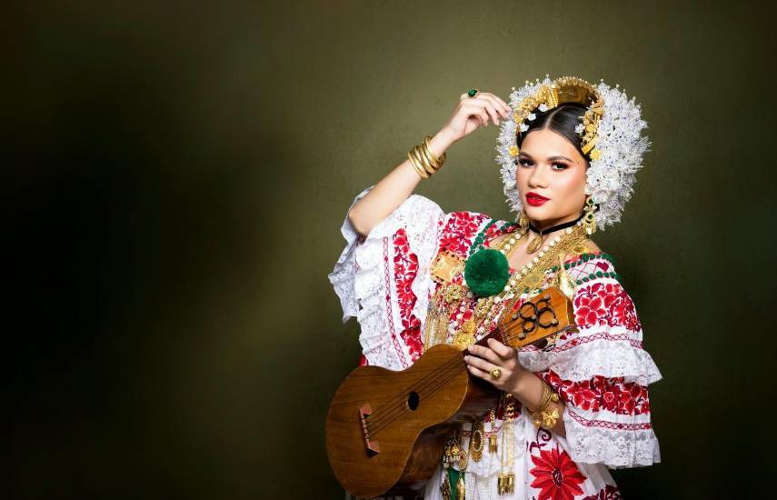 Carlos Patterson | La reina del Festival Nacional de la Mejorana 2026, su majestad Isabella Marie Peralta Espino.