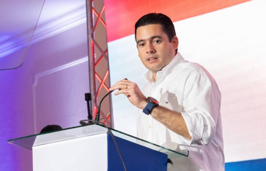 El candidato presidencial del PRD José Gabriel Carrizo.