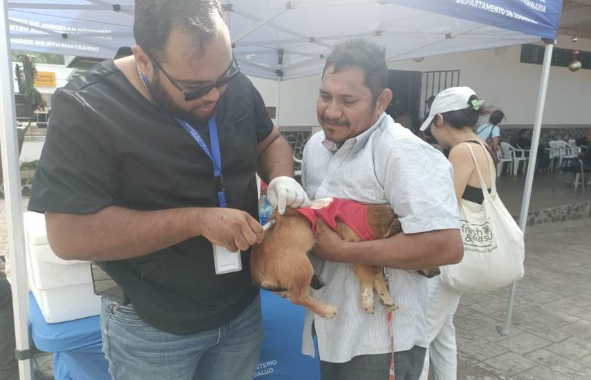 MINSA impulsa hábitos saludables en feria de salud en Boquete