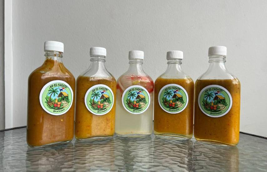 Picantes de aceite de palma y frutas, la apuesta de un emprendedor panameño
