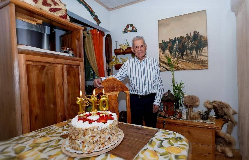 Boqueteño supera los 110 años, Don Juan disfruta su longevidad