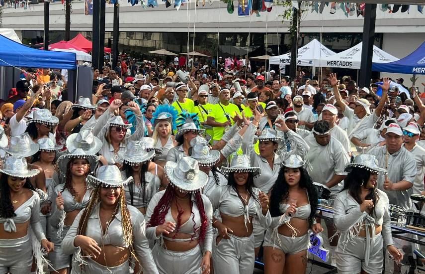Casco Peatonal reunió a más de 5,000 personas en el “Comparsódromo”
