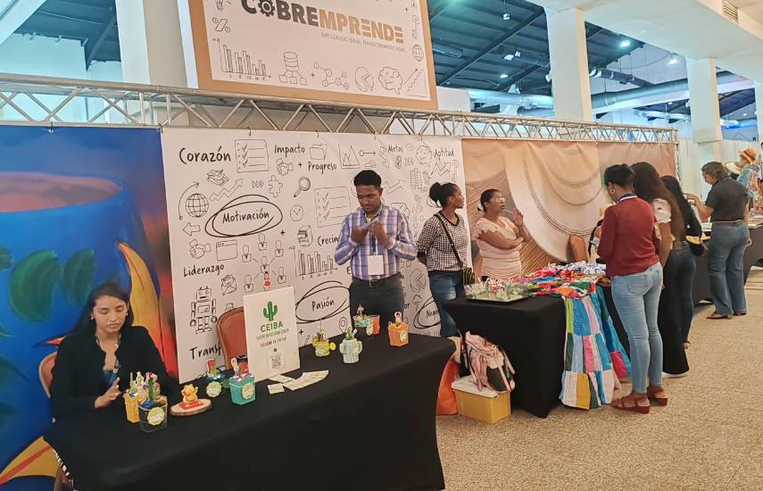 Cobre Emprende capacita a más de 600 emprendedores