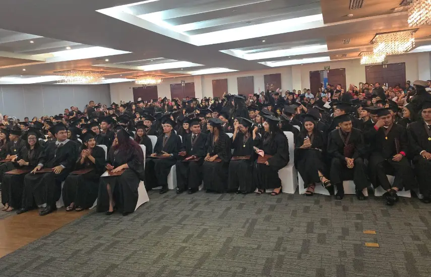 El Instituto Pedagógico Superior Juan Demóstenes Arosemena celebró la graduación de 179 nuevos maestros.