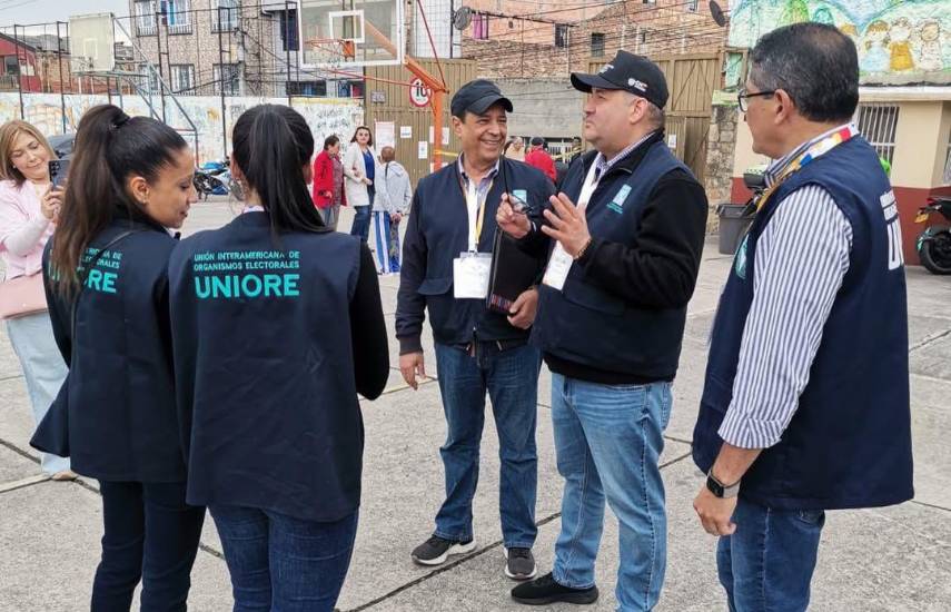 Panamá acompañó en el proceso de elecciones del Congreso de Colombia