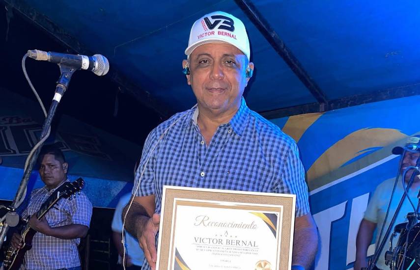 Cuarenta años en los escenarios