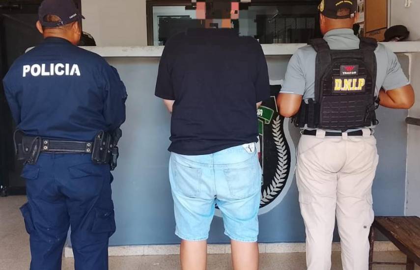 ML | Una de las personas capturadas por la policía.