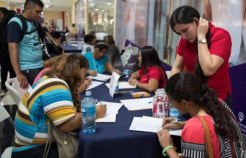 Más de 7,000 vacantes en la feria “Empleo 2.0” organizada por la Alcaldía de Panamá y Konzerta