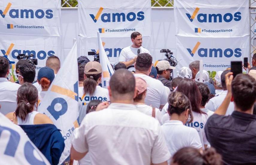 La Coalición Vamos cierra proceso de recolección de firmas en Santiago