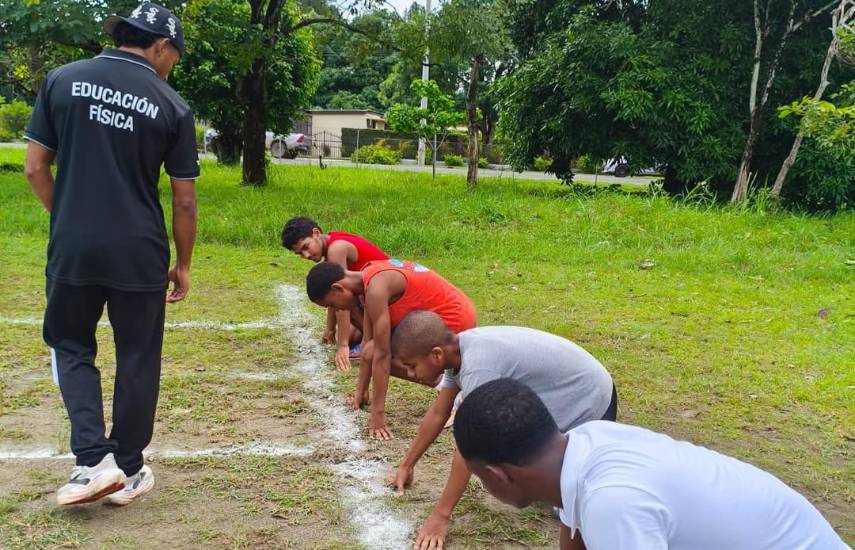 Rediseñan planes de Educación Física, pero sin la infraestructura