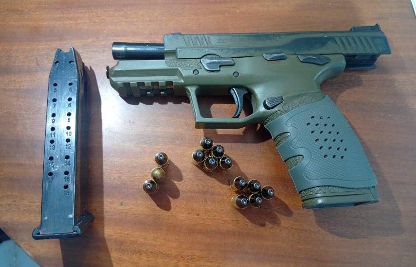 Sacan de circulación armas de fuego y aprehenden a varios sospechosos