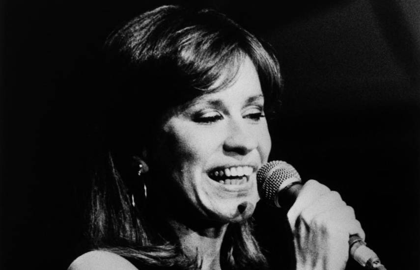 Brasileña Astrud Gilberto, una de las mayores voces de la bossa nova, muere a los 83 años