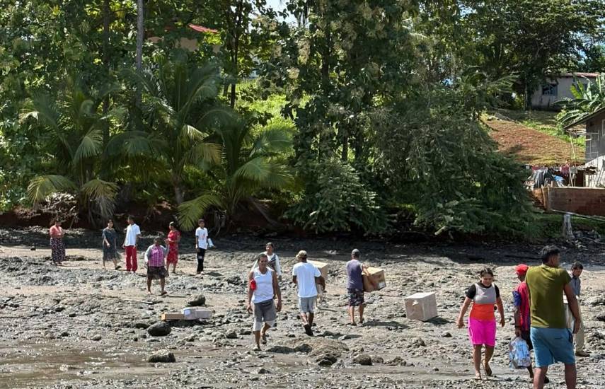 La ayuda humanitaria llega a Isla Cébaco
