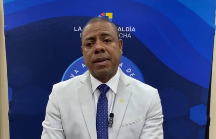 Alcalde de Colón dice que no fue consultado para la suspensión de los desfiles