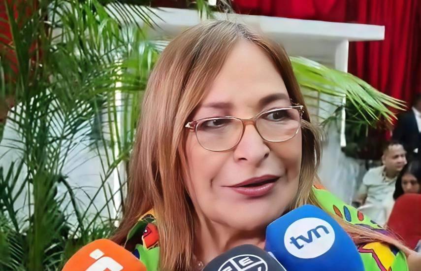 Balbina Herrera niega división en el PRD