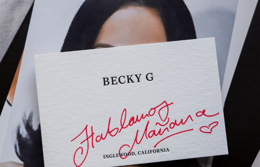 Notistarz | Becky-G.