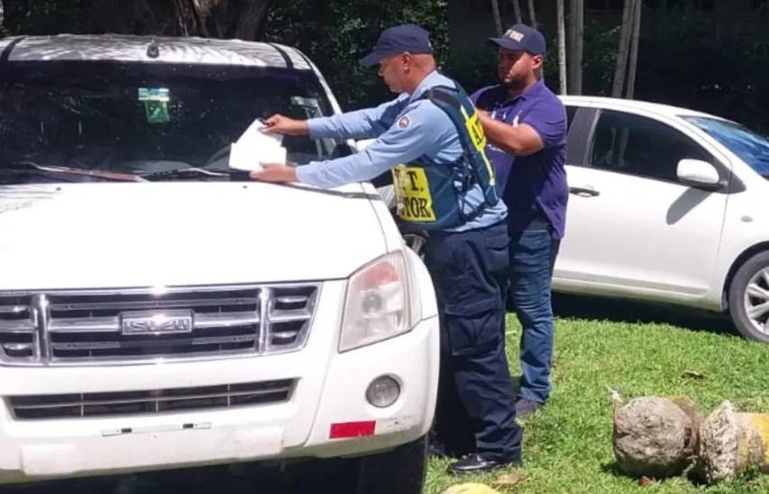 ML | Operativo contra vehículos mal estacionados.
