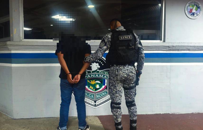 Capturan a sospechoso por robo en Metro Mall