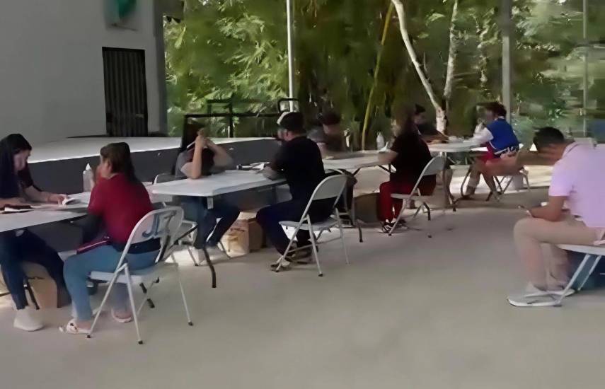 Realizan feria de reclutamiento en Coclesito