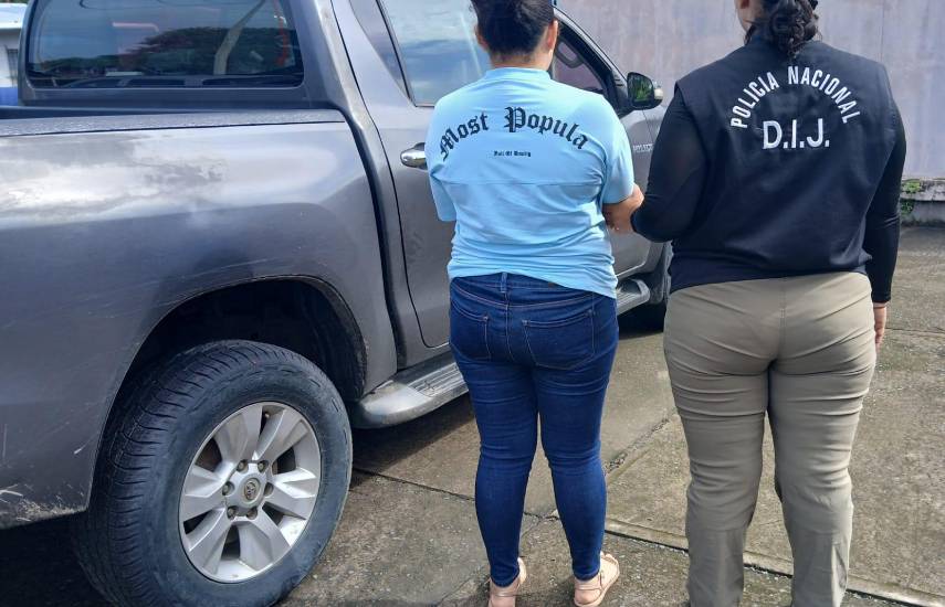 ML | Una de las personas capturadas por la Policía Nacional.