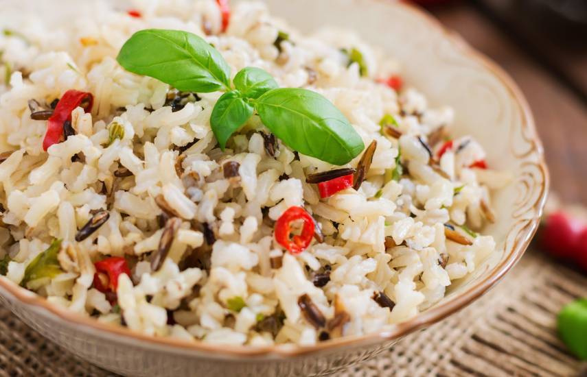 ¿Hay que lavar el arroz antes de cocinarlo?