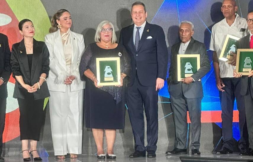 Carmen Heredia, más de 45 años al servicio del pueblo