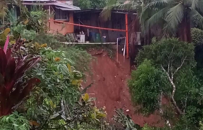 Una vía y seis viviendas afectadas por lluvias en Colón