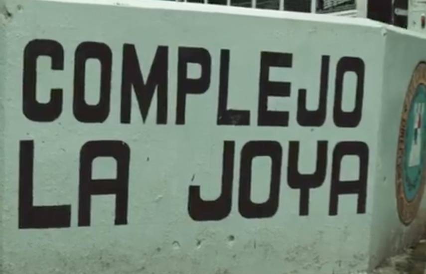 Detectan a custodio que intentaba ingresar celulares al centro penitenciario La Joya