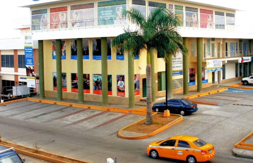 Basura y falta de agua: problemas en Victoriano Lorenzo