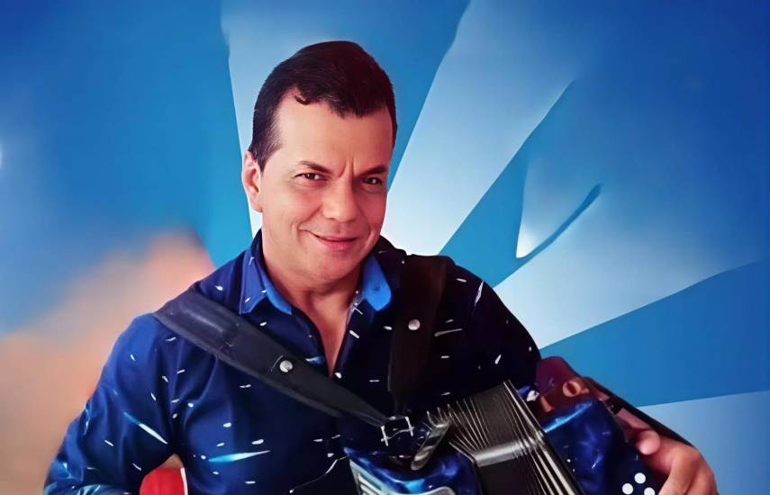 Advierte sobre la decadencia en la música típica