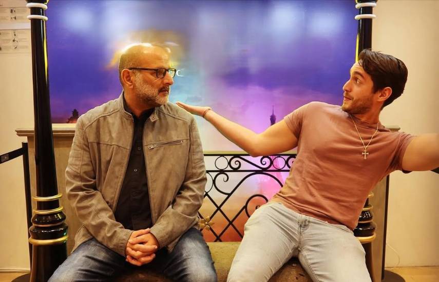 Redefine escena cultural con el teatro inmersivo y rock de los 80