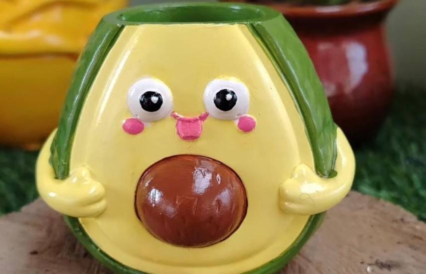 El Jardín de Karen, negocio que elabora maceteros de animales y figuras animadas