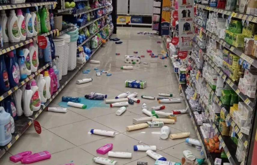 El sector comercial retoma operaciones tras sismo