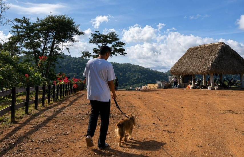 Finca Agroturística Las Cascadas entre senderos y mirador
