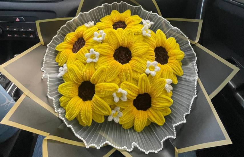 Arreglos florales de alambre de felpa, emprendimiento lleno de creatividad