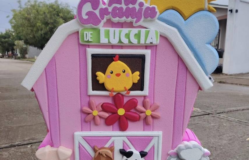 Piñatas en siluetas 2D, emprendimiento que lleva arte y decoración a las fiestas