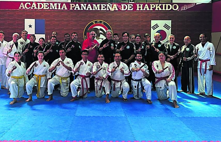Cortesía | Parte del grupo que integra la academía.