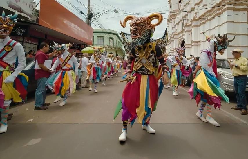 Chitré rescata la tradición de sus Diablicos Limpios