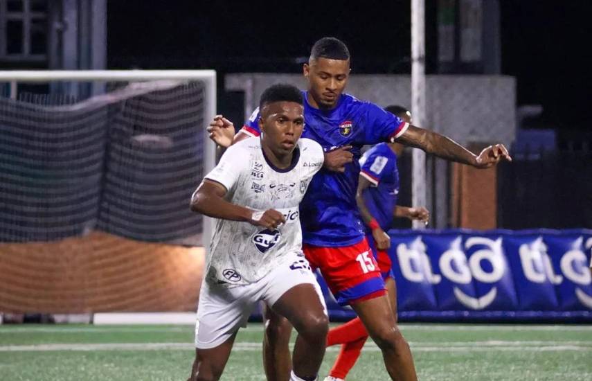 Los cuatro van por el título