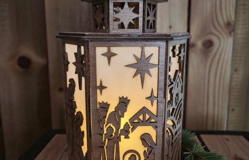 Artesanías y cuadros de madera, un emprendimiento con arte y creatividad