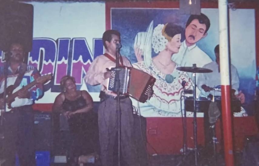 Adonis Cárdenas, “El Caballero del Acordeón”