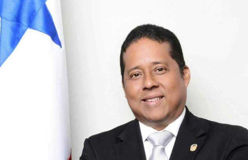 Cirilio Salas Lemos obtiene la presidencia del Partido Popular