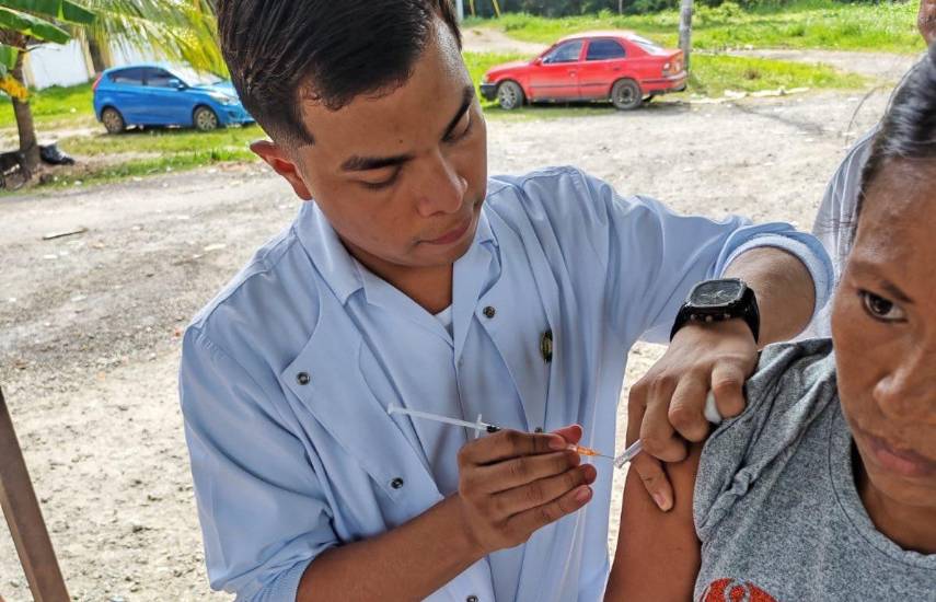 Panamá supera las 15,000 personas vacunadas contra el sarampión en un mes